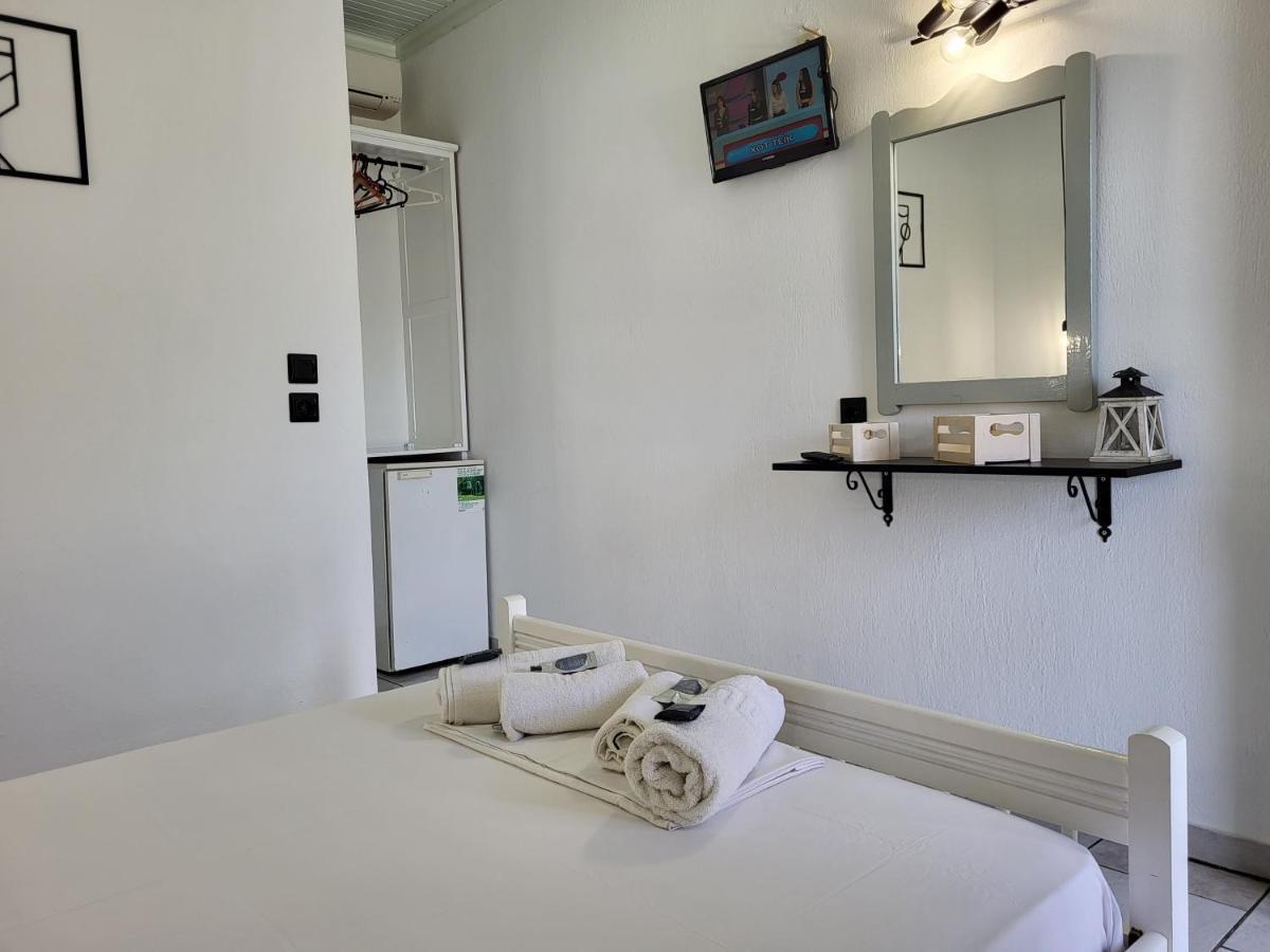 Aura Guest House Κοίνυρα Εξωτερικό φωτογραφία