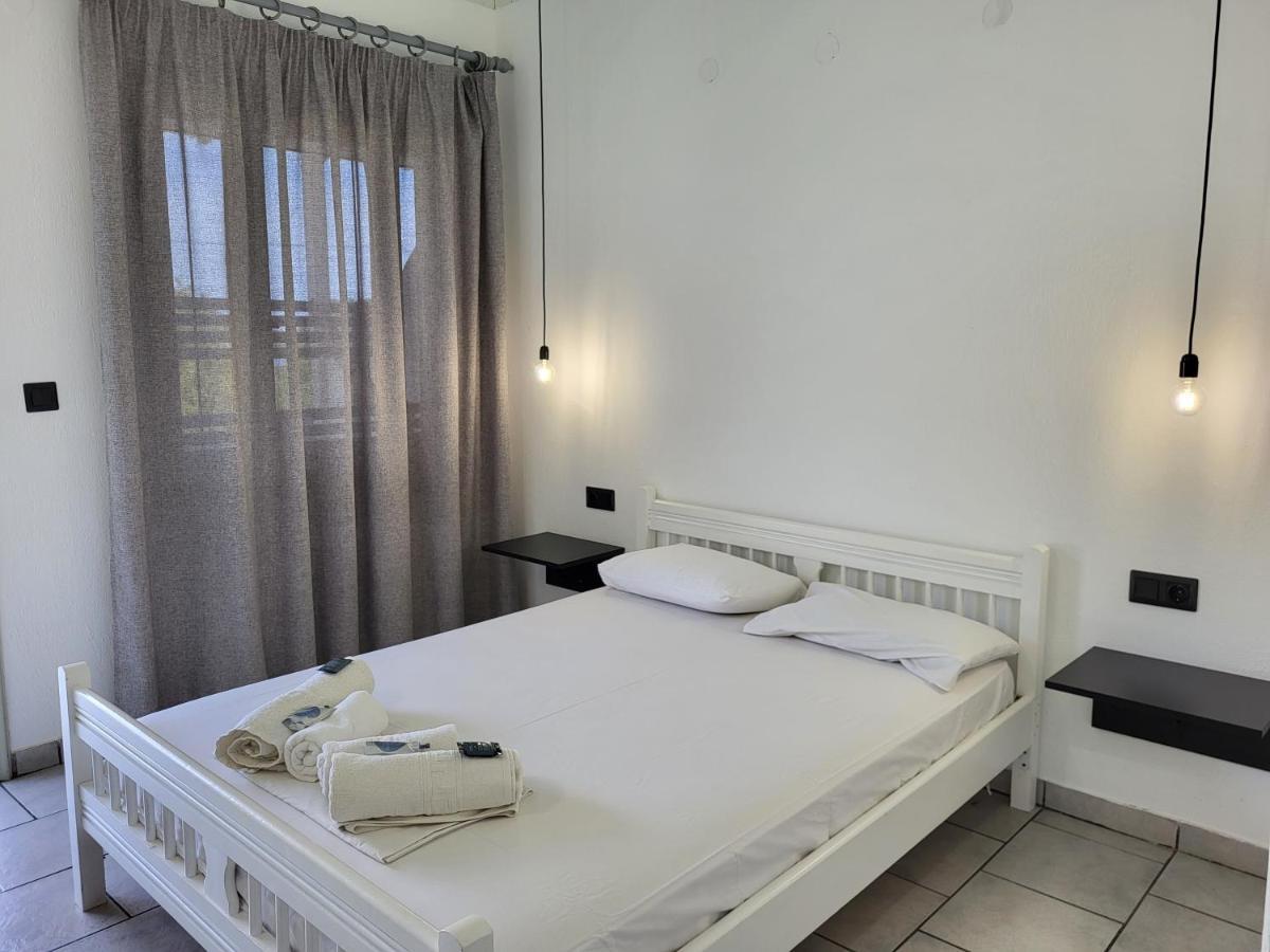 Aura Guest House Κοίνυρα Εξωτερικό φωτογραφία